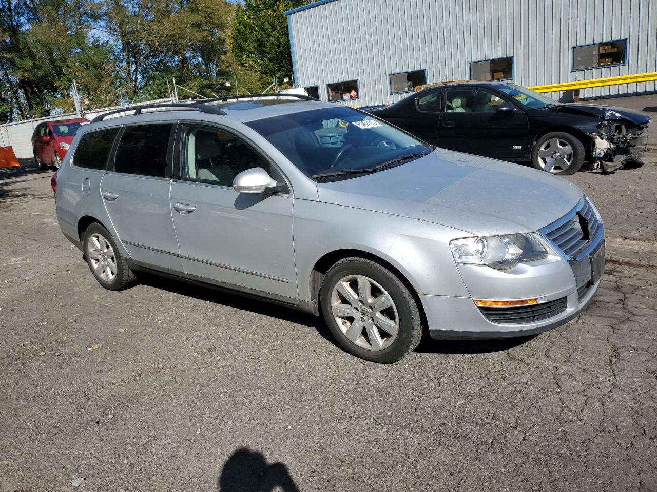 Volkswagen Passat 2.0t Wagon Value Image 2