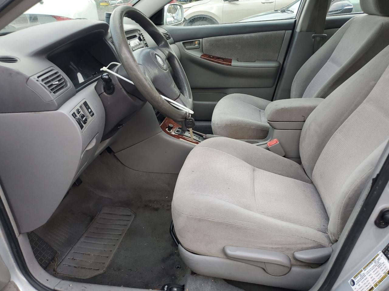 Toyota Corolla Ce Image 5