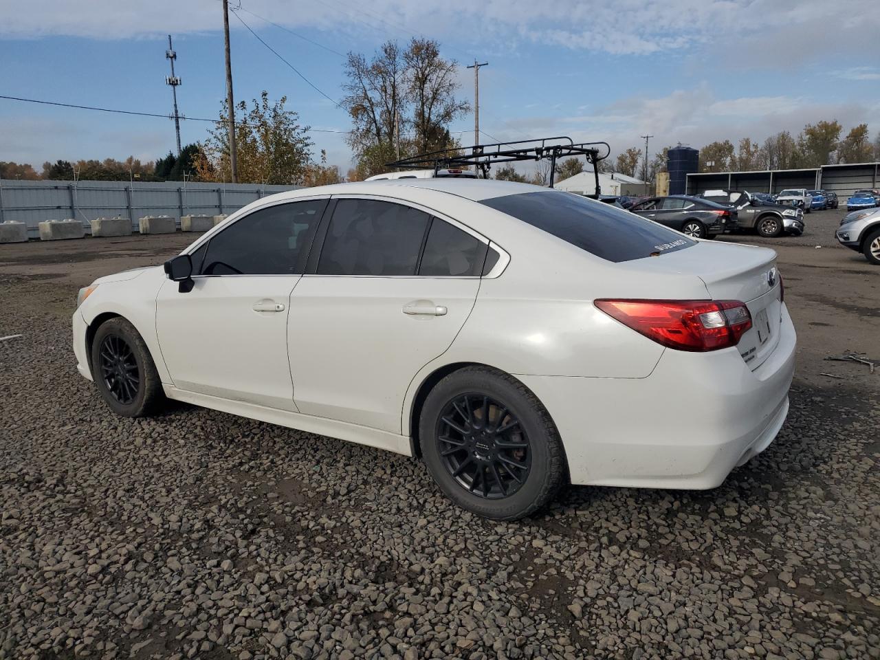 Subaru Legacy 2.5i Image 9