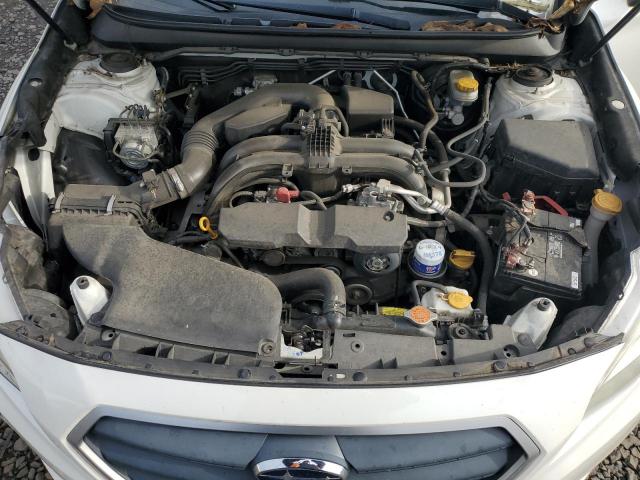 Subaru Legacy 2.5i Image 6