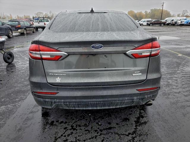 Ford Fusion Se Image 8