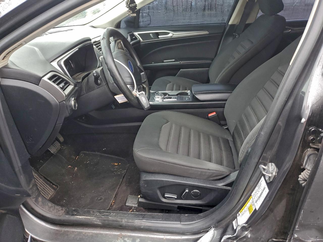 Ford Fusion Se Image 12