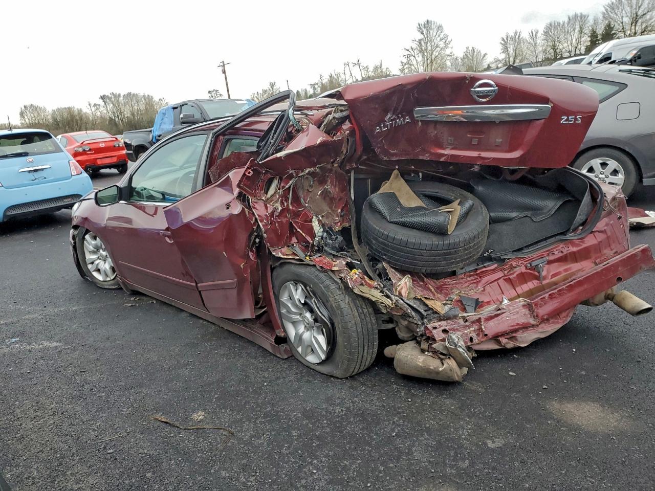 Nissan Altima Base Image 10