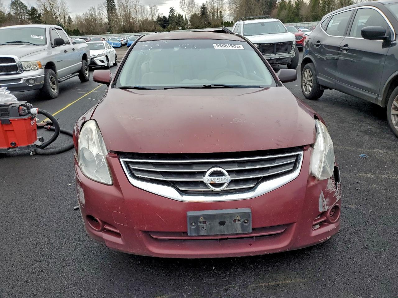 Nissan Altima Base Image 3