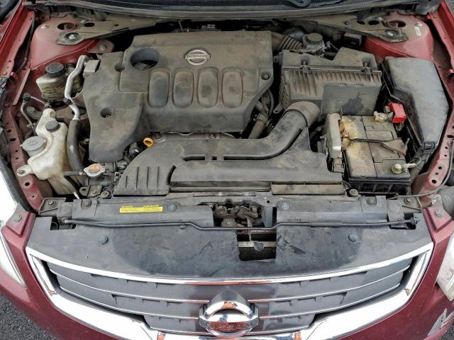 Nissan Altima Base Image 11