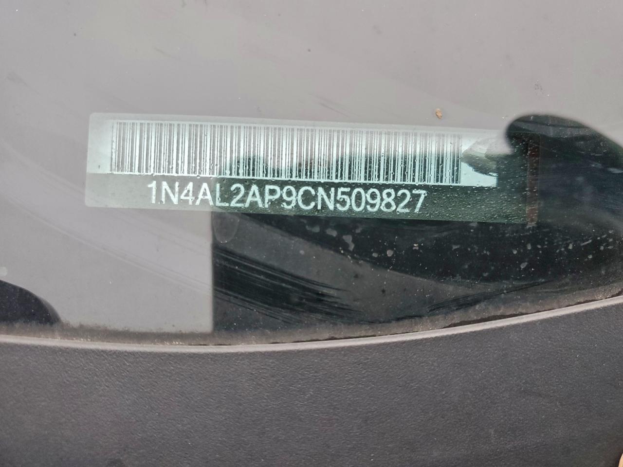 Nissan Altima Base Image 12