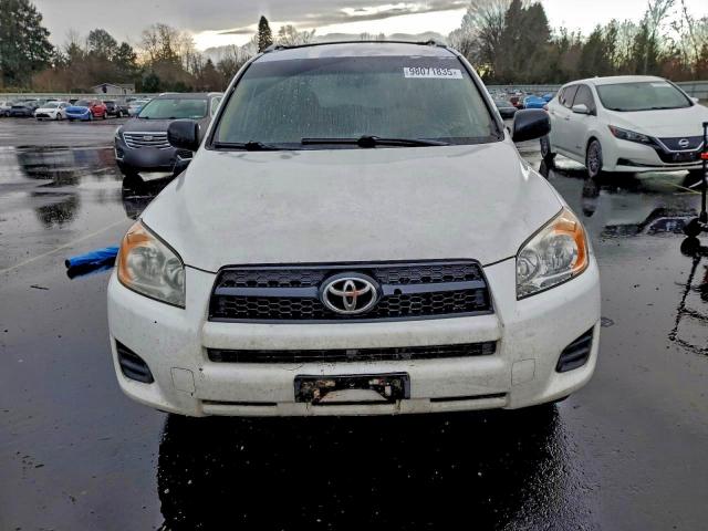 Toyota RAV4 Image 5