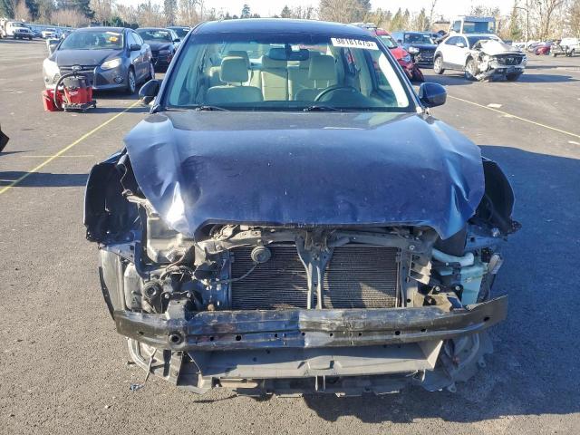 Subaru Legacy 2.5i Limited Image 7