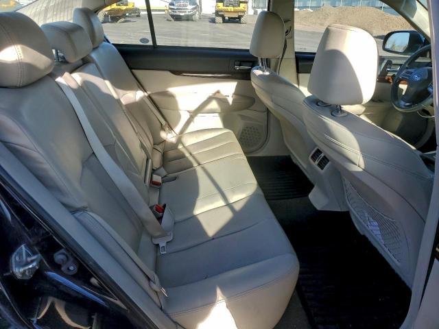 Subaru Legacy 2.5i Limited Image 4