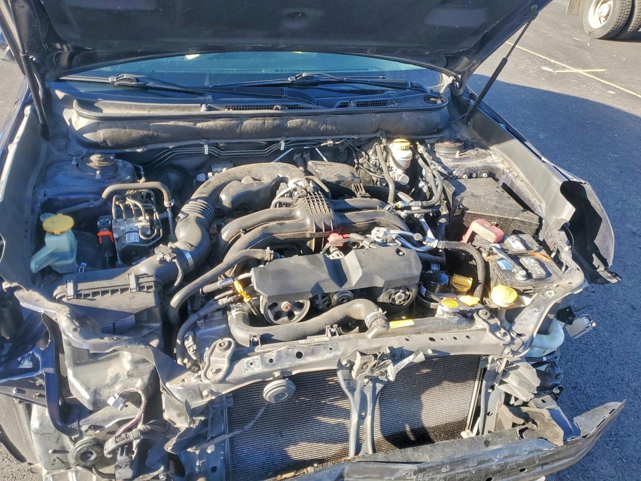 Subaru Legacy 2.5i Limited Image 11