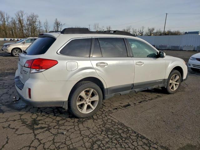 Subaru Outback 2.5i Limited Image 5