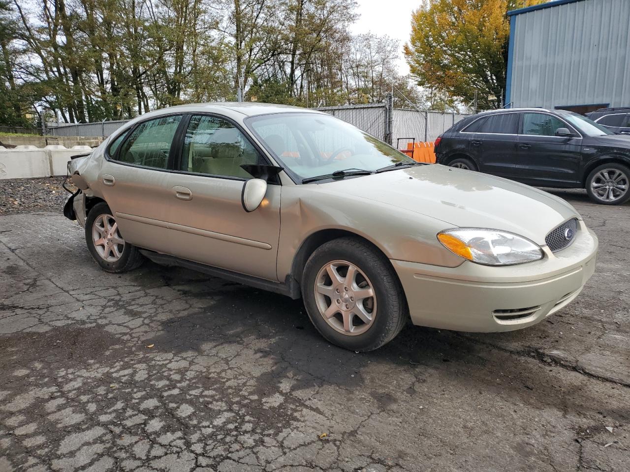 Ford Taurus Sel Image 11