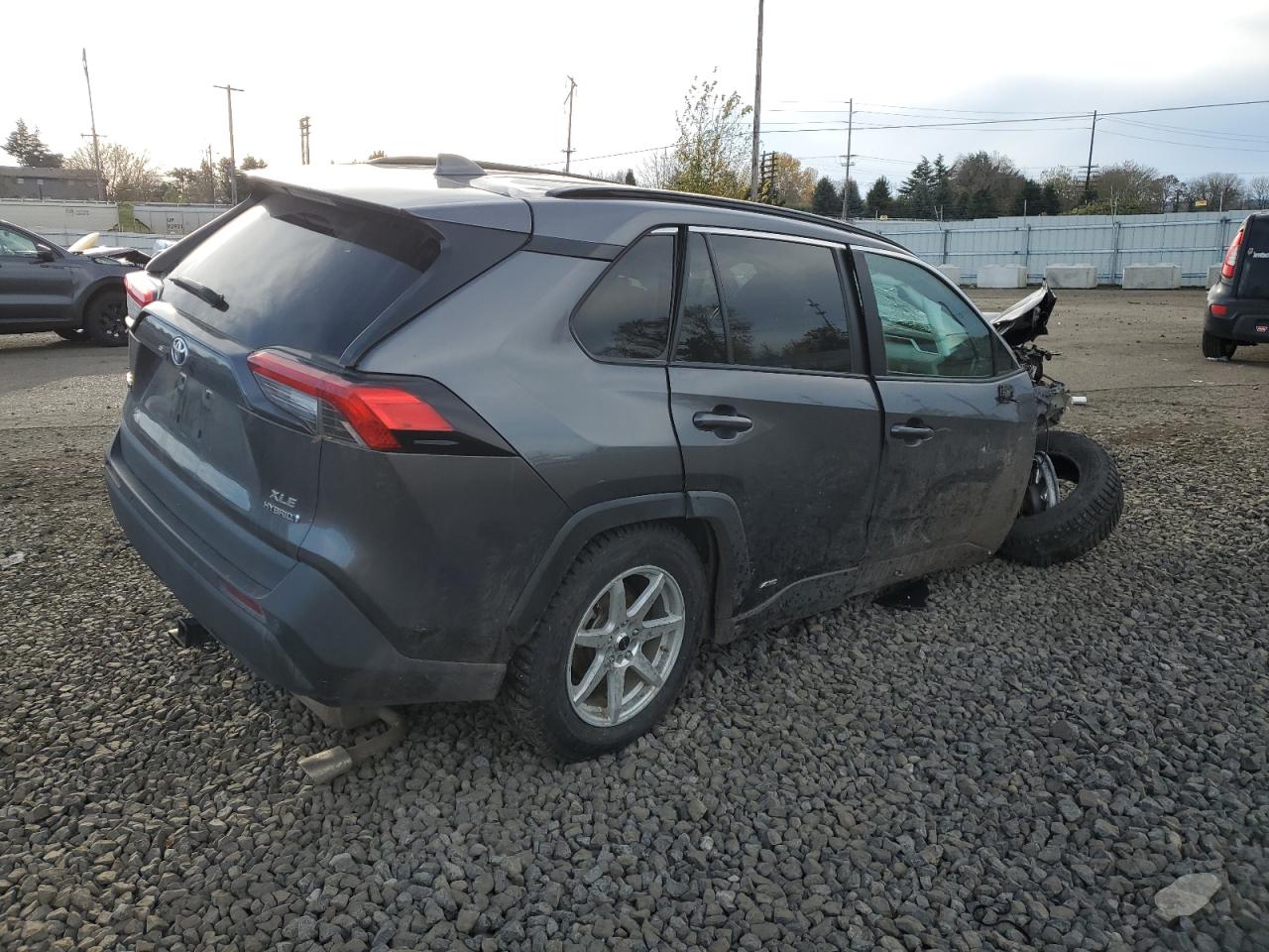 Toyota RAV4 Xle Premium Image 2