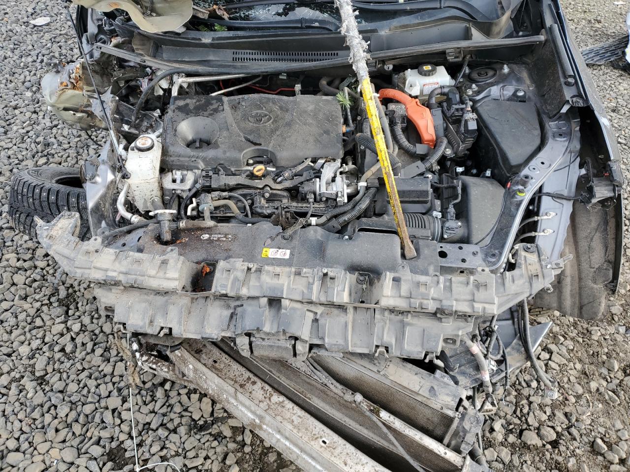 Toyota RAV4 Xle Premium Image 7