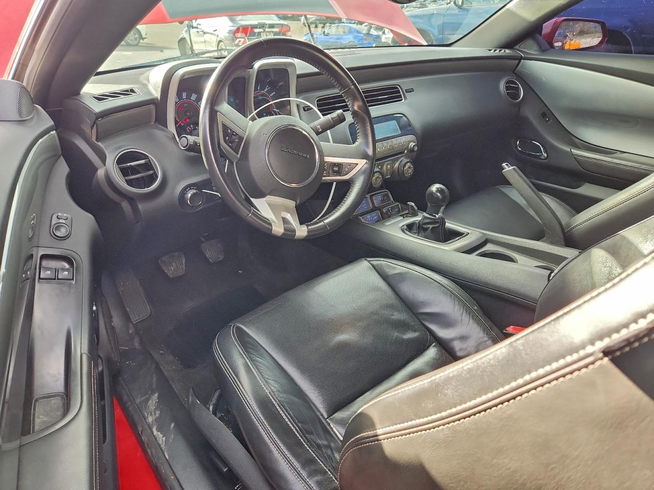 Chevrolet Camaro Lt Image 5