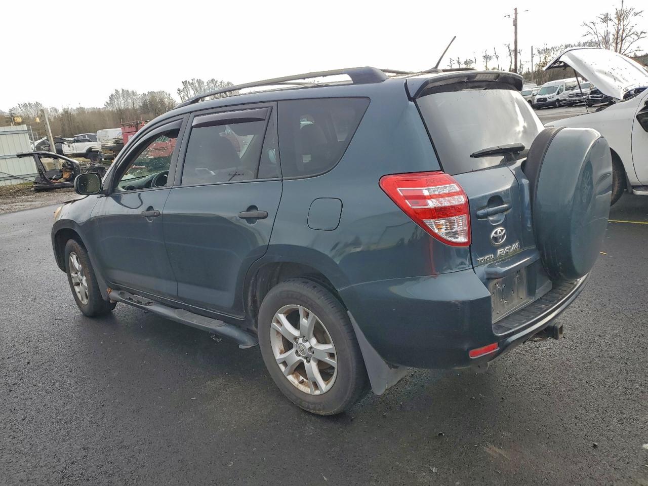 Toyota RAV4 Image 9