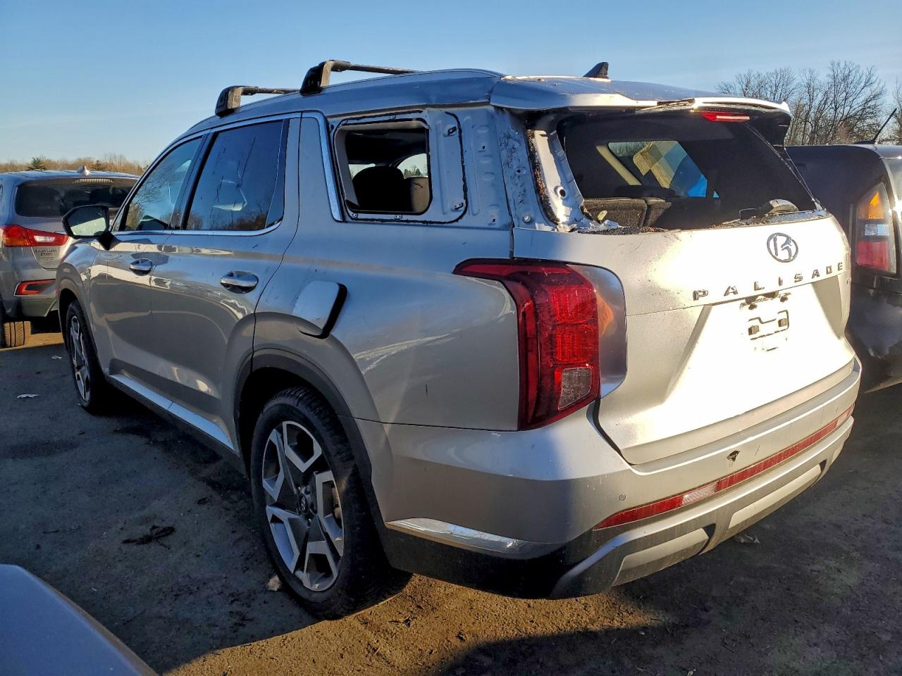 Hyundai PALISADE Limited Image 2