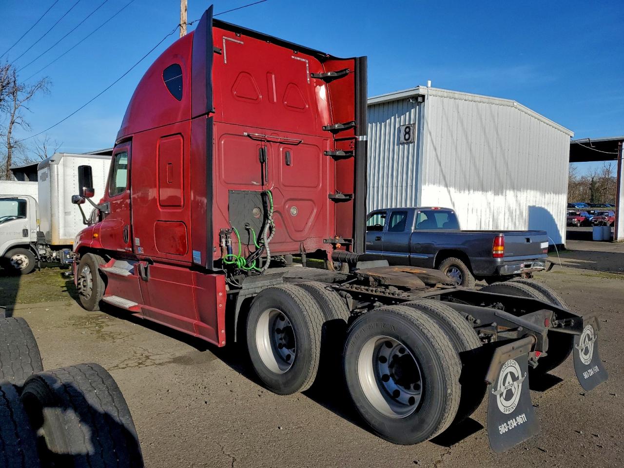 Freightliner Cascadia 1 Image 8