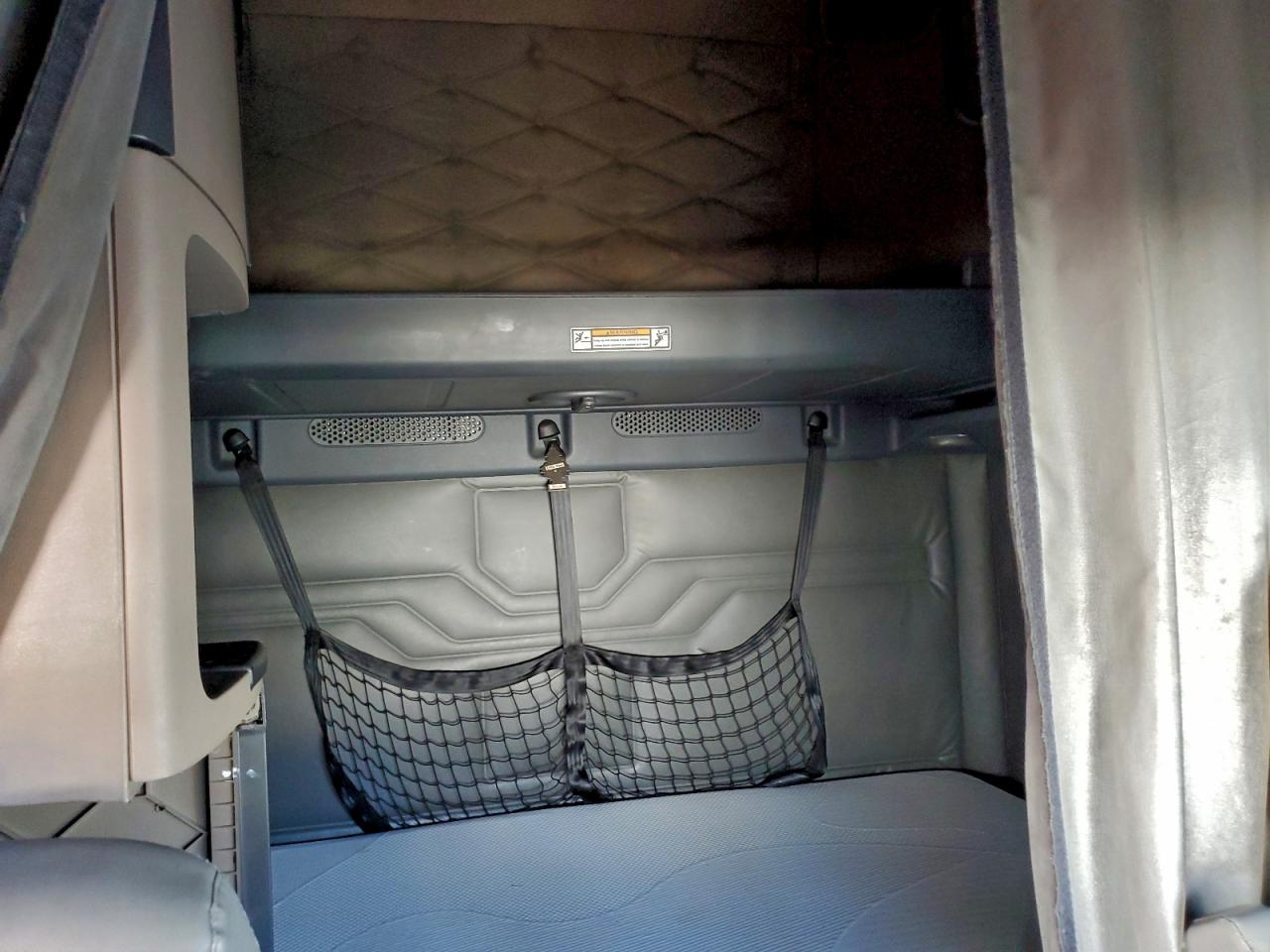 Freightliner Cascadia 1 Image 2