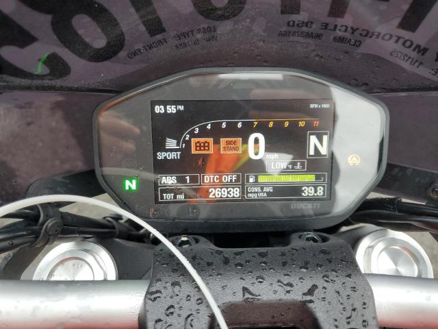 Ducati Monster 821 Image 8