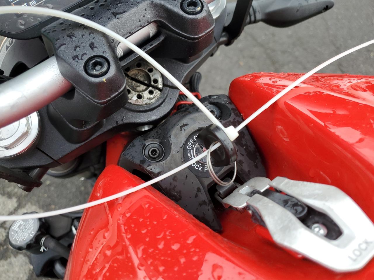 Ducati Monster 821 Image 7