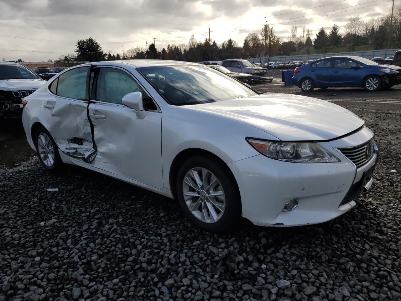 Lexus Es 300h Image 7