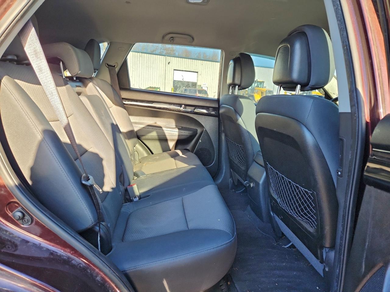 Kia Sorento Lx Image 9