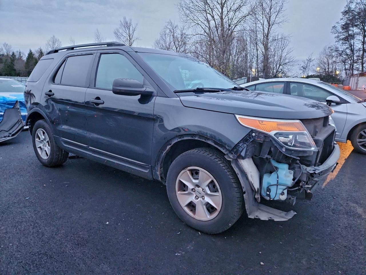 Ford Explorer Image 3