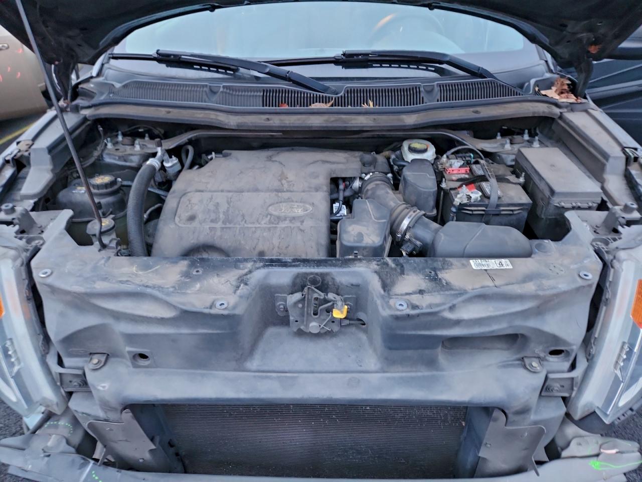 Ford Explorer Image 11