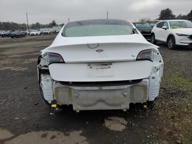 Tesla Model 3 Image 8