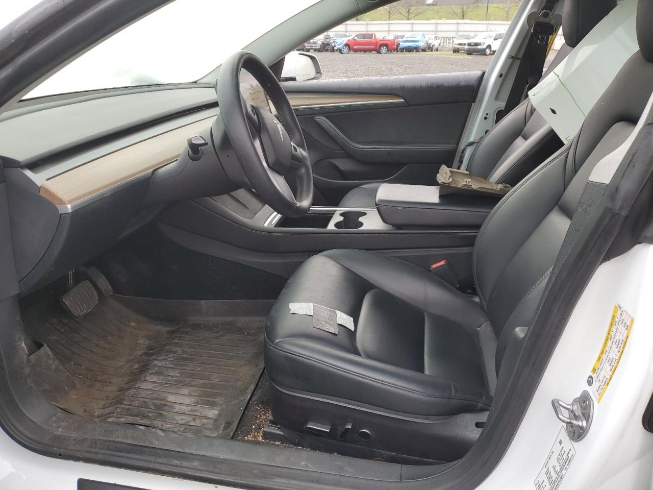 Tesla Model 3 Image 12