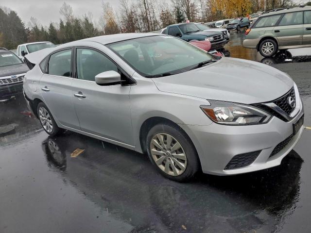 Nissan Sentra S Image 3