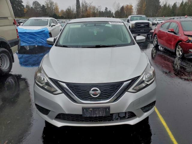 Nissan Sentra S Image 10