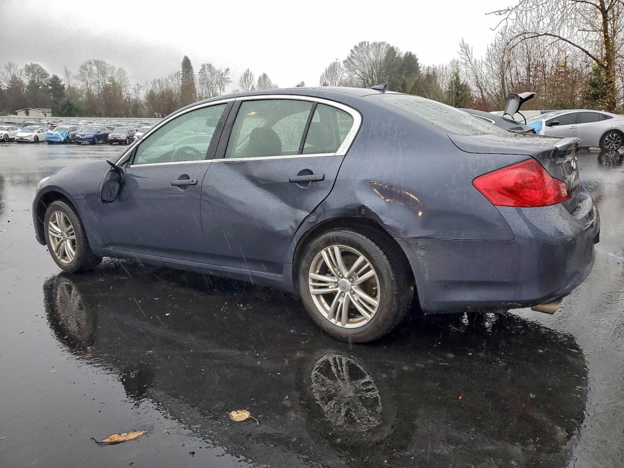 INFINITI G25 Image 3