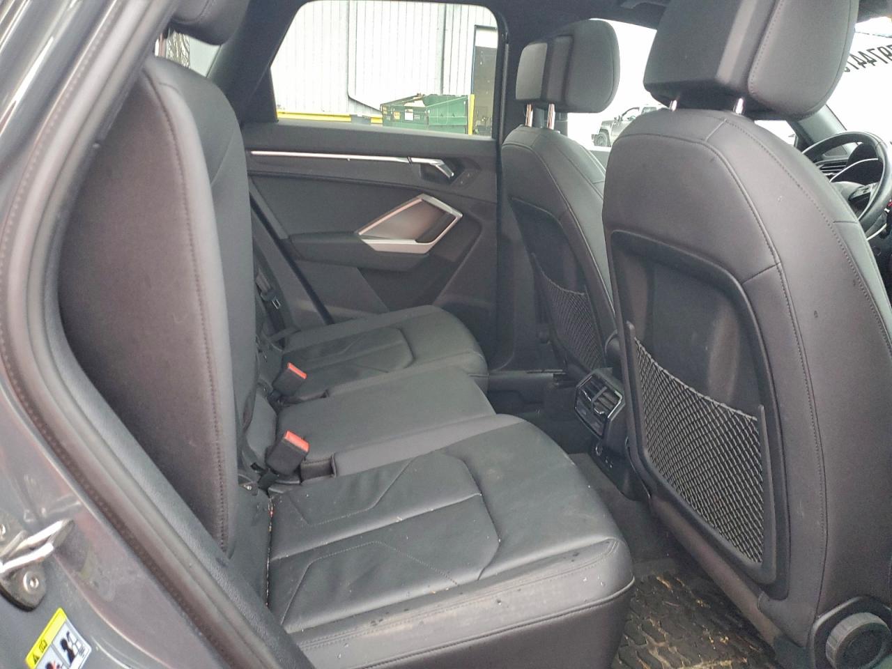 Audi Q3 Premium Image 6