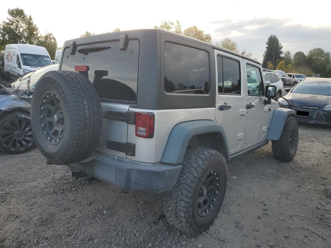 Jeep Wrangler Rubicon Image 5