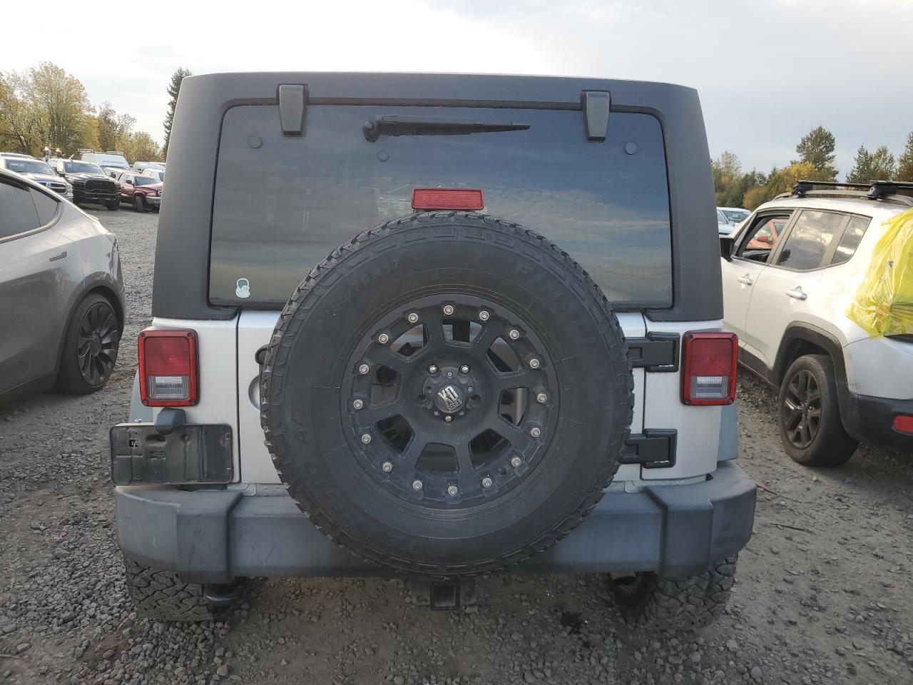 Jeep Wrangler Rubicon Image 2