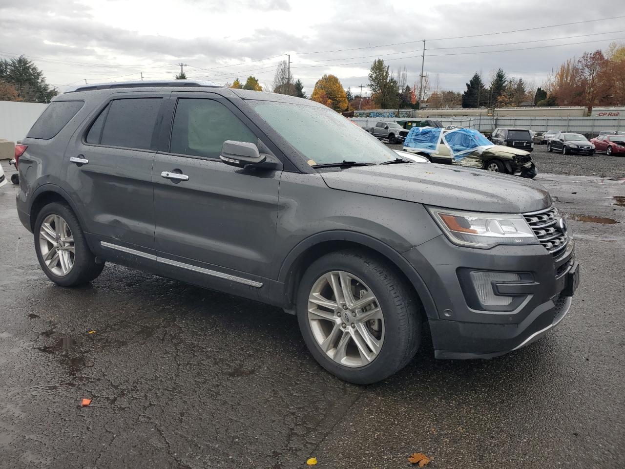 Ford Explorer Limited Image 11