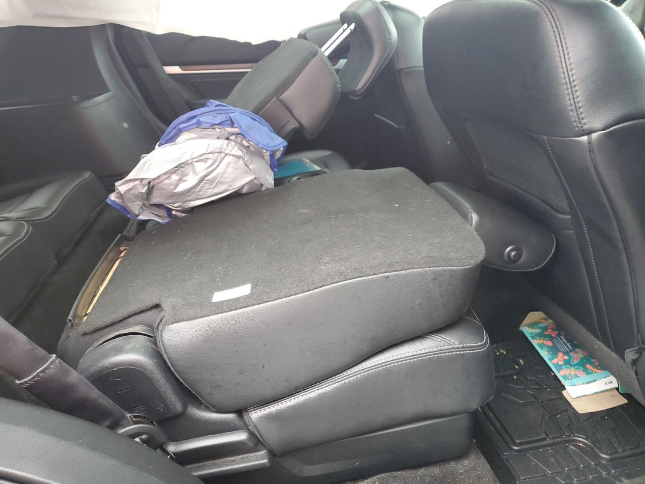 Ford Explorer Limited Image 12