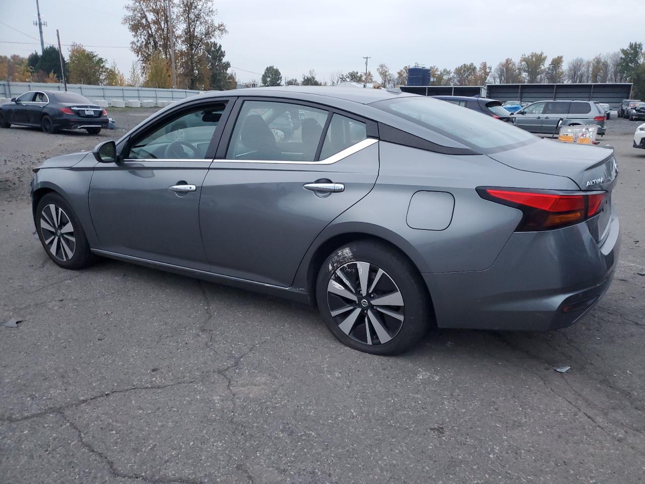 Nissan Altima Sv Image 8