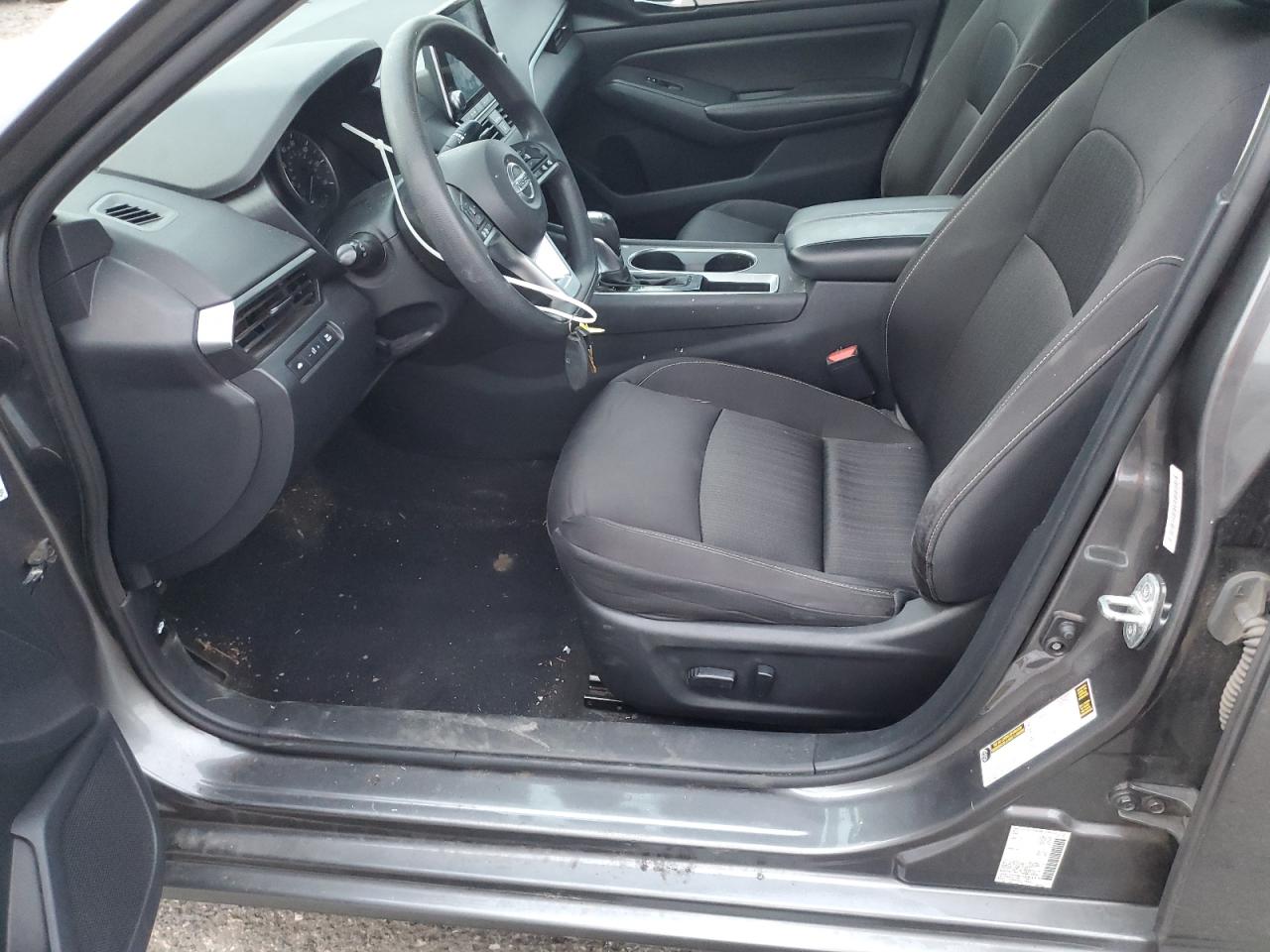 Nissan Altima Sv Image 12