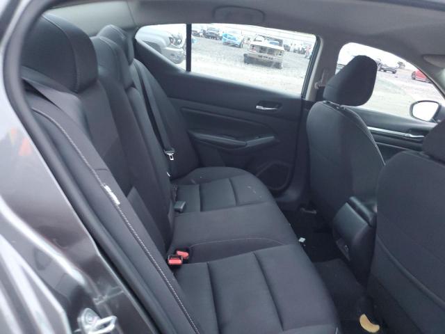 Nissan Altima Sv Image 4