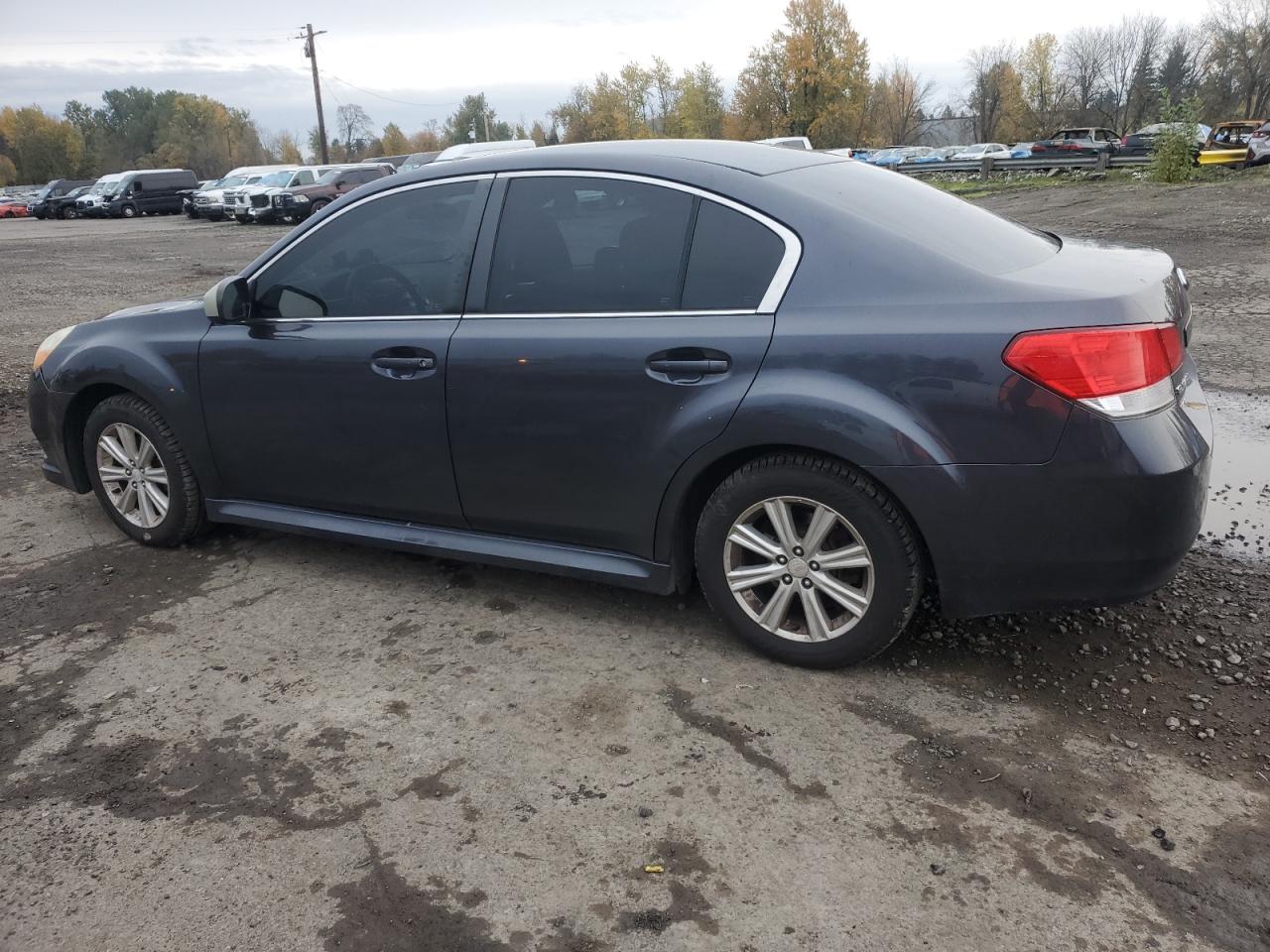 Subaru Legacy 2.5i Premium Image 2