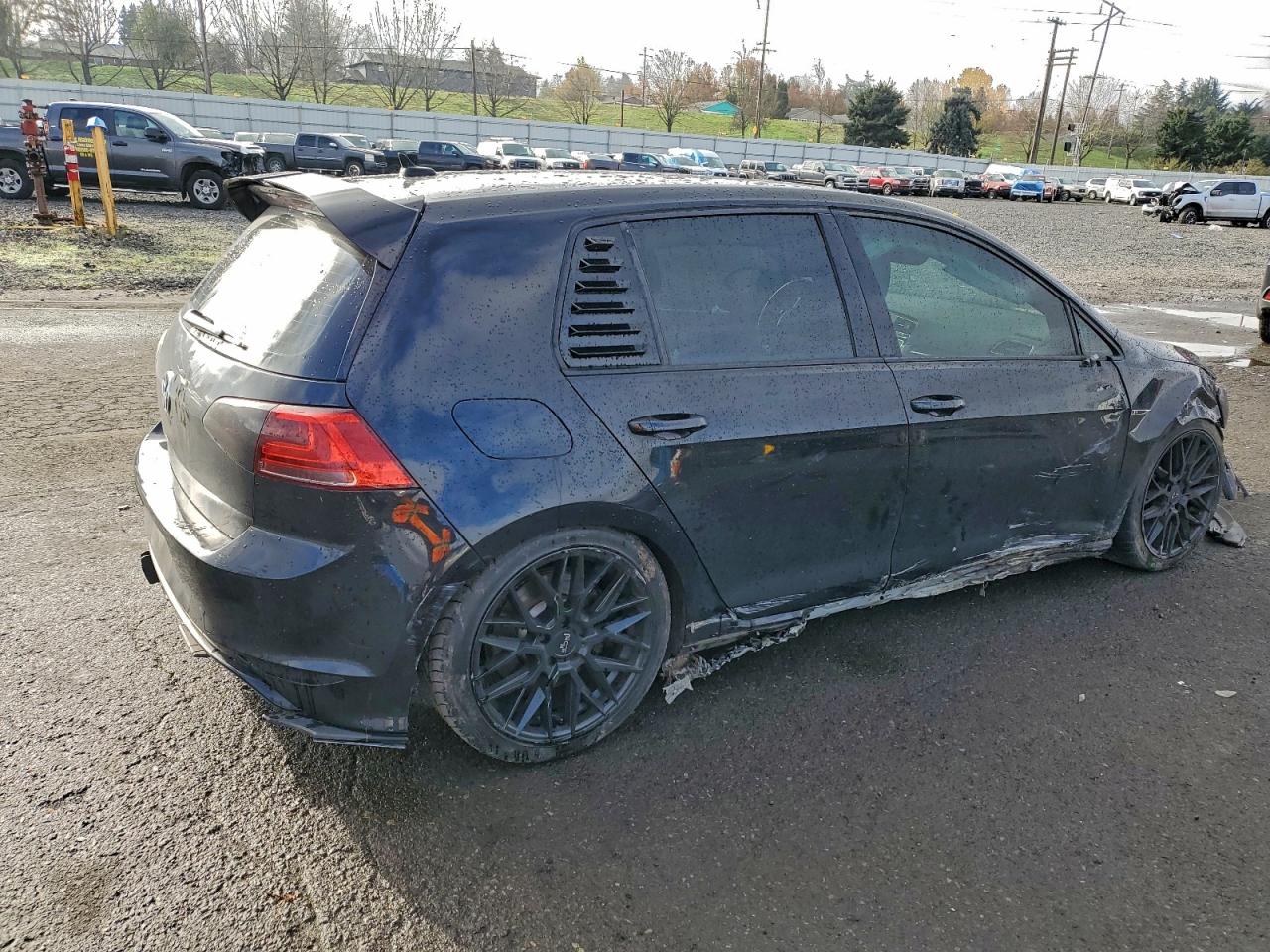 Volkswagen Golf Image 3