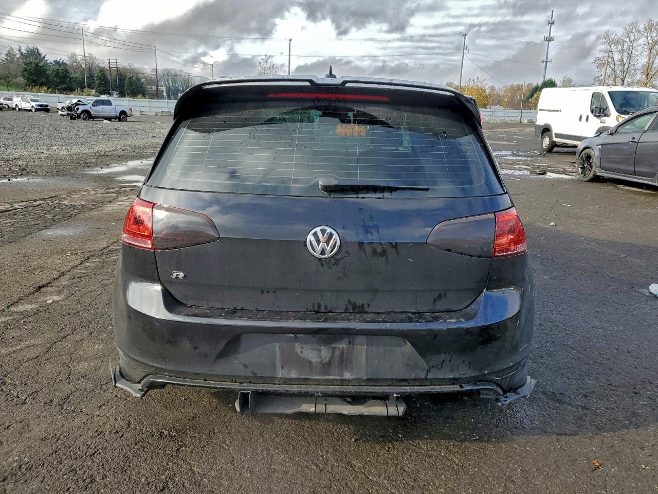 Volkswagen Golf Image 4