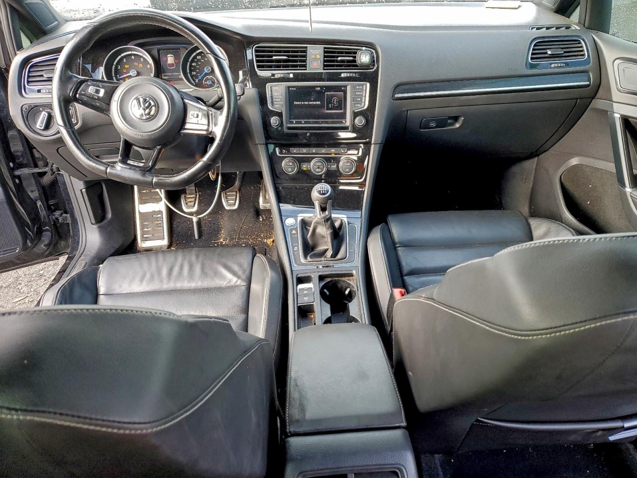 Volkswagen Golf Image 9