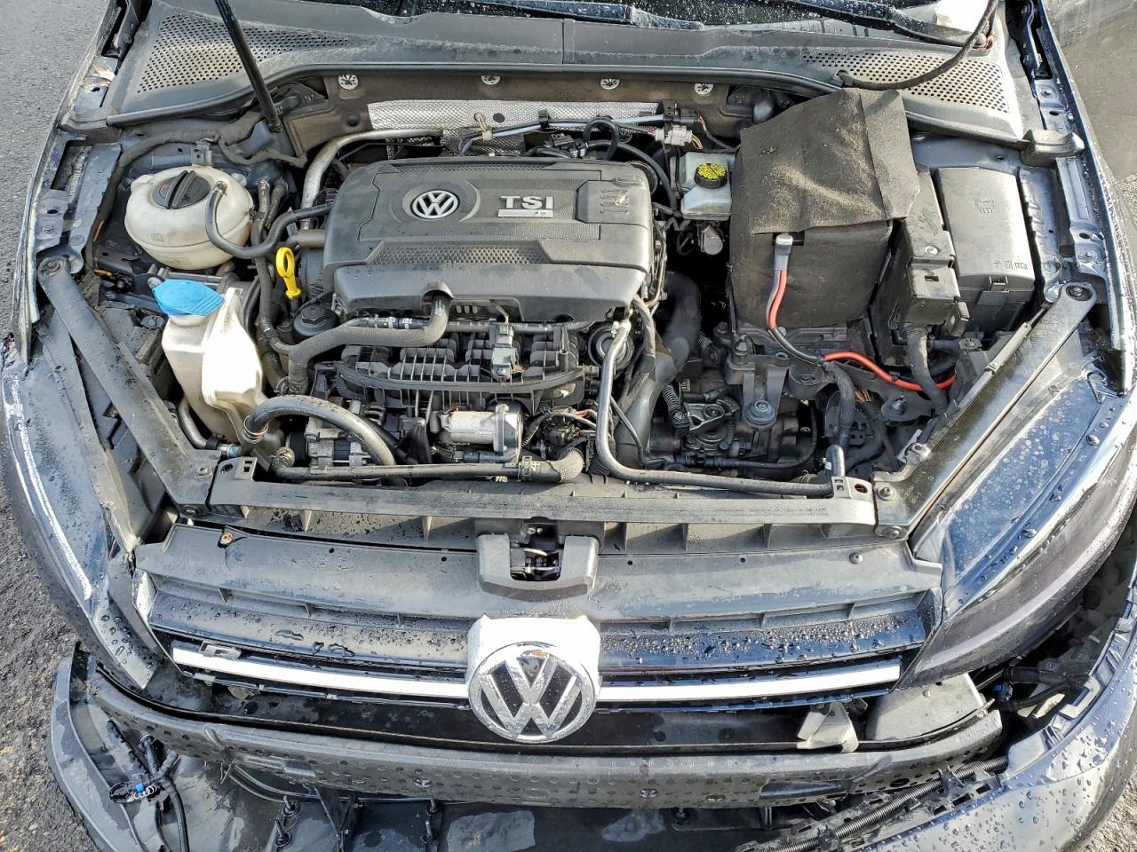 Volkswagen Golf Image 2