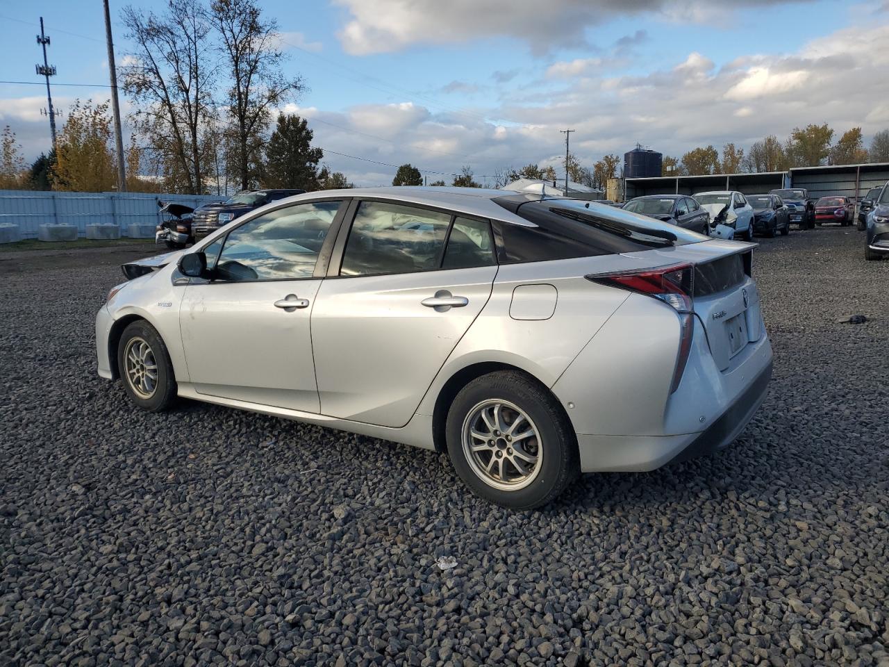Toyota Prius Image 7
