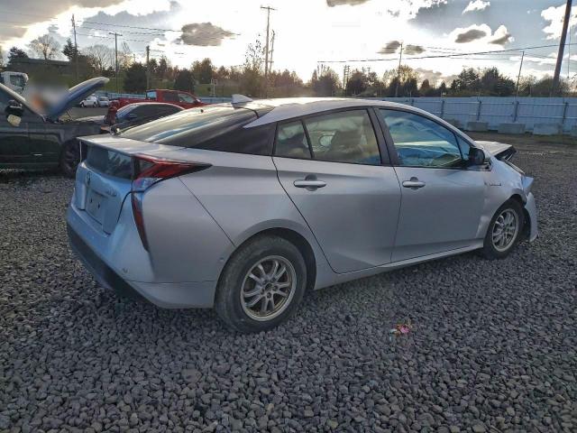 Toyota Prius Image 2
