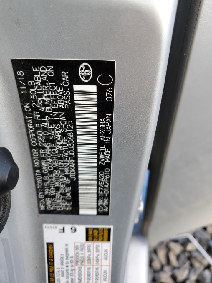 Toyota Prius Image 10